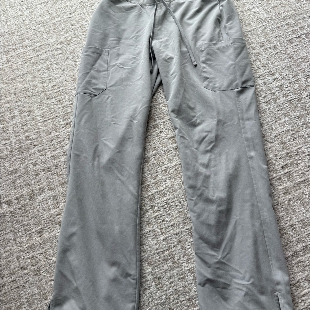 MANDALAGray Drawstring Scrub Pants + top